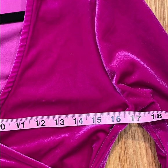 Womens Velvet Faux Wrap Dress Size S Coquette Holiday NYE Event Glam Romantic - Picture 5 of 9